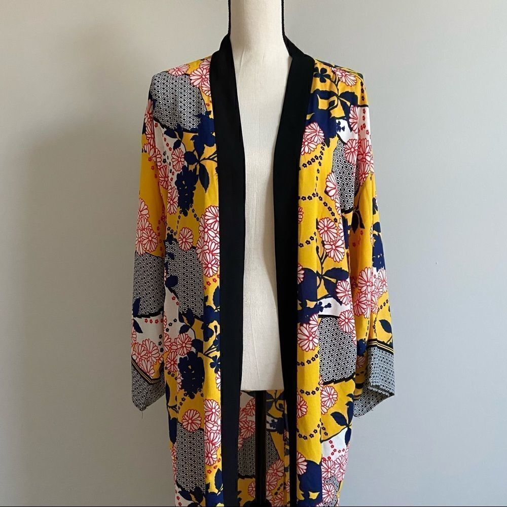 Forever 21 Contemporary Yellow Floral Kimono